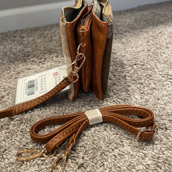 Jen&Co Riley Crossbody - Picture 14 of 15